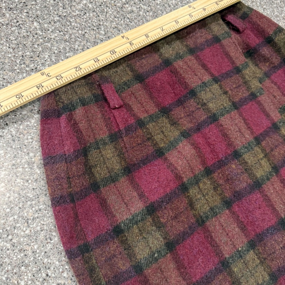 Eddie Bauer Womens Plaid Wool Blend Wrap Skirt Burgundy Green Size 8 Vintage - Picture 8 of 9